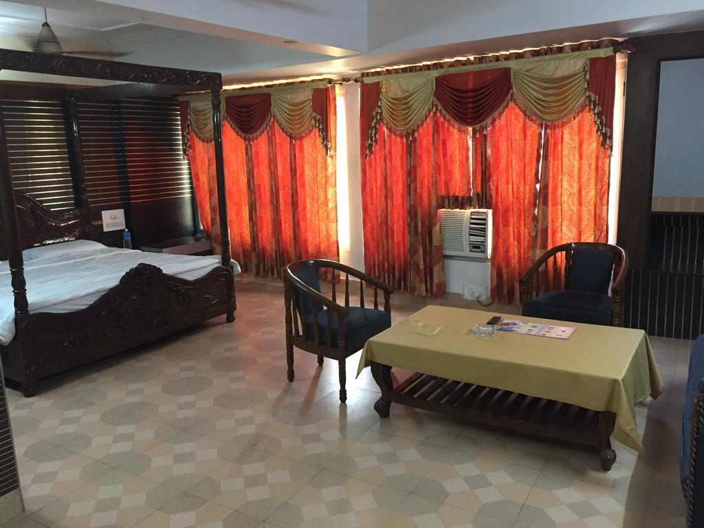 Hotel Swastik Jammu Δωμάτιο φωτογραφία